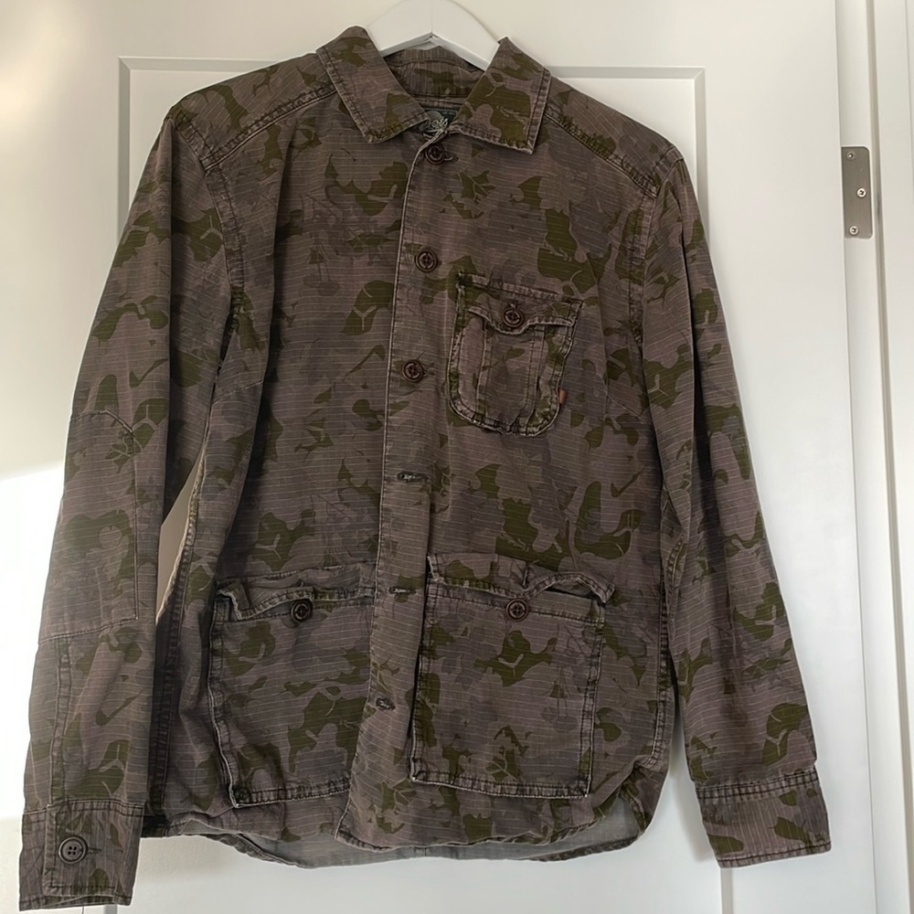Roots camo  sweater